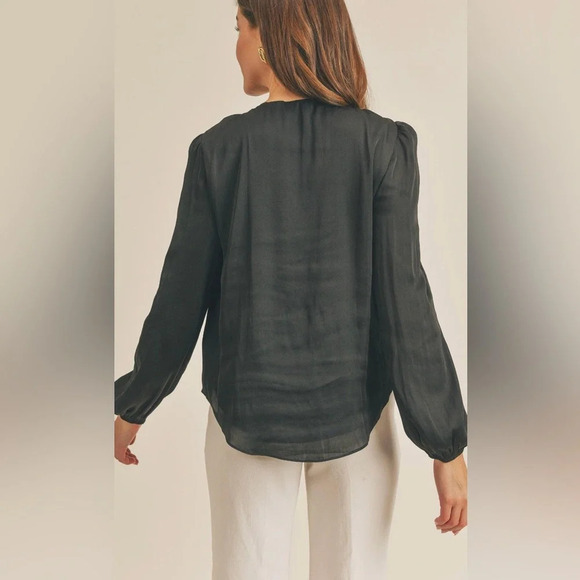 π€ NWT Reset By Jane Silky Bow Tie Blouse β Puff Sleeves, Black - Large - Picture 4 of 5